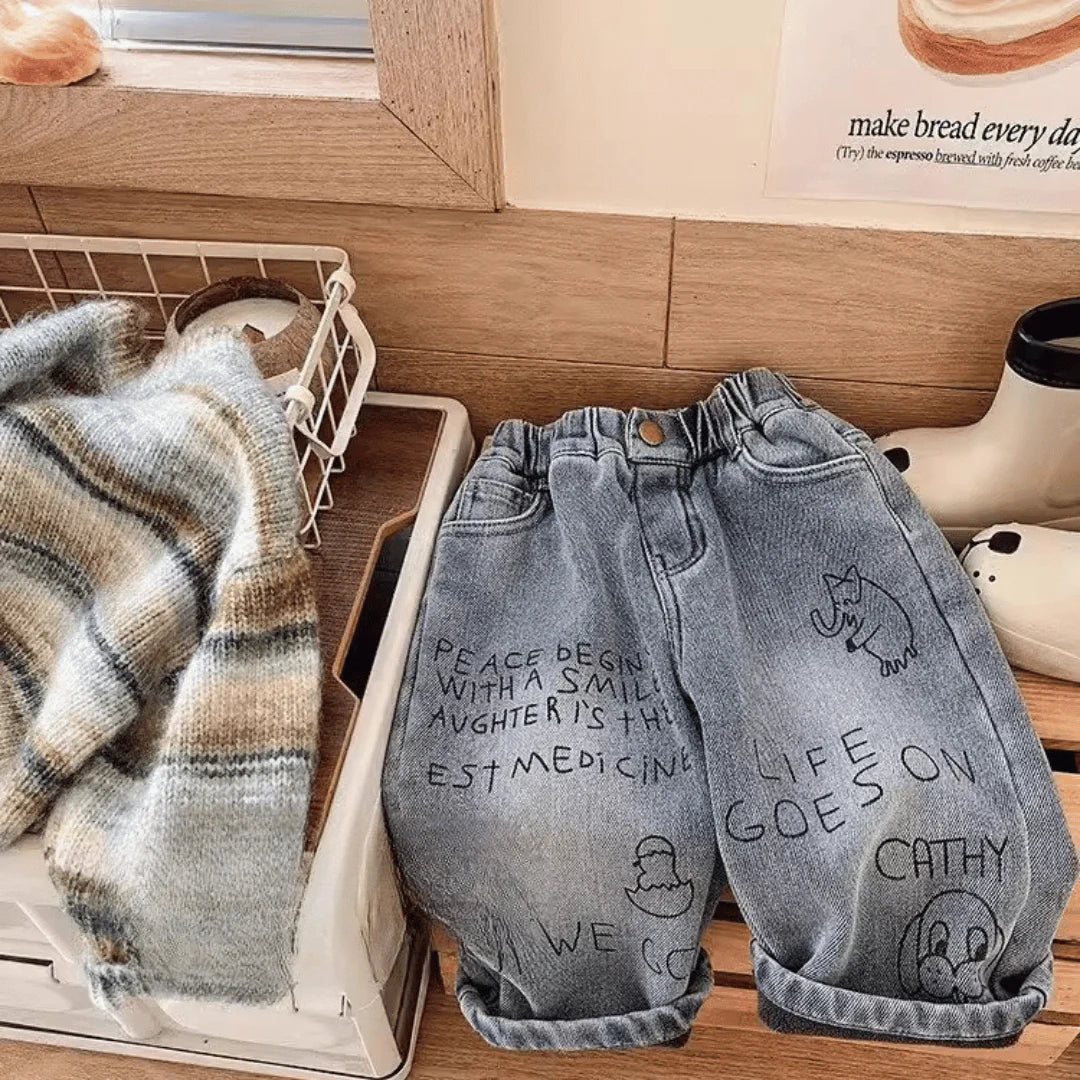 Stijlvolle Kinderjeans Met Elastische Tailleband En Printdetail